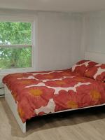 Bright Spacious Room-3B - B&B Halifax