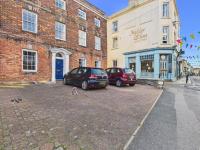 Central Falmouth | 2-Bedroom Apartment | 1 Bank Place | Free Parking | Town Centre | - Chambres d'hôtes Falmouth