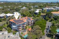 Delightful apartment close to the beach, Sunshine Beach - Chambres d'hôtes Sunshine Beach