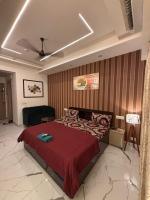 Luxury Studio Apartment - B&B Ghaziabad