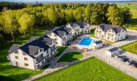 Łebska Osada by Q4 Apartments - basen, parking - B&B Żarnowska