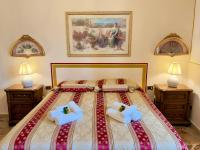 Suite Apartment Mandorlo - B&B Volterra