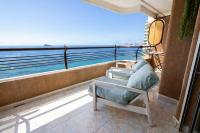 Apartamento en Primera Línea con Vistas y Piscina - Bed and Breakfast Benidorm