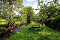 Boutique Riverside Retreat with Copper Bath - Chambres d'hôtes Kirkby Malham