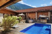 stylische Alpenlounge mit Pool, Blockhaus-Sauna und Jacuzzi für bis zu 12 Personen - Chambres d'hôtes Bayrischzell
