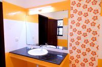 Kamer met Queensize Bed en Balkon