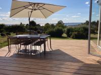 Family Villa With Panoramic View Of Aarhus Bay - Bed and Breakfast Knebel