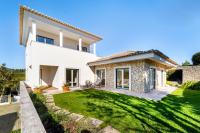 WHome Private Paradise Villa with Pool & Golden Light - B&B Cascais