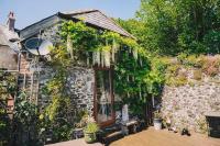 Coachman's Cottage B & B - B&B Plymouth