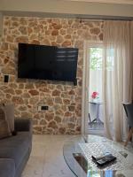 Stone house 48 m - B&B Acharnes