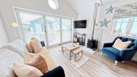 Half The World Away - Part of the The Bay Filey Holiday Village with pool, gym and direct beach access, pub, restaurant, tennis and meadows walks - Chambres d'hôtes Filey