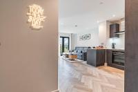 Modern Retreat Steps from Tube Sleeps 4 - Chambres d'hôtes New Barnet