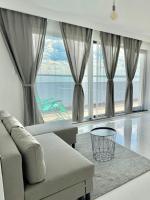 Koya Residence Mamaia Lake & Beach - B&B Mamaia