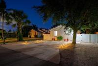 Three-Bedroom Villa with Private Jacuzzi and Game Room - Near Atlantic Ave - B&B Delray Beach