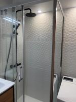joli T2 proche du centre, en rez-de-chaussée pour 4 à 5 personnes, terrasse, Wi-Fi, parking - Chambres d'hôtes Saint-Lary-Soulan