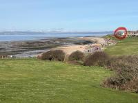 4 bed house in Heysham, Morecambe - views over Morecambe Bay - 3 double bedrooms, 1 single bedroom SLEEPS 7 - Chambres d'hôtes Heysham
