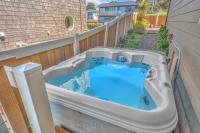 Oceans Song - B&B Lincoln City
