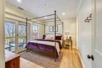 Contemporary Farmhouse-Style Retreat near T - Chambres d'hôtes Boston