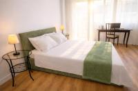 Casa Dolce Casa - Dual Modern Apartment, 1 min from Metro, up to 9 Guest - B&B Roma
