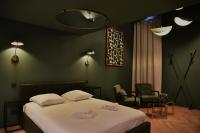 Volupté - L0VE R00M by PRIM0 C0NCIERGERIE - Bed and Breakfast Clermont-Ferrand