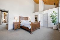 Beautiful downtown apartment with wood beams - B&B Hartford