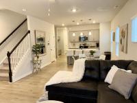 Sloan Garden House Modern Townhome Near South End - B&B Charlotte