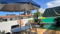 Private pool, close to the beach, and pet-friendly - Bed and Breakfast Guarujá