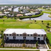 Golf Course Living at Its Best 3BR Luxury Stay - Ferienwohnung Punta Gorda