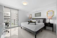 Luxury Condo with Rooftop Pool - 5-Min to Beach - B&B Miami Beach