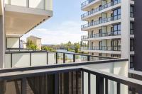Przytulne Studio z Widokiem na Rzekę w Szczecinie by Noclegi Renters - Chambres d'hôtes Szczecin