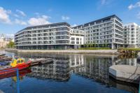 Przytulne Studio z Widokiem na Rzekę w Szczecinie by Noclegi Renters - Chambres d'hôtes Szczecin