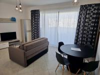 Mansions, Cozy Penthouse with Seaview & BBQ - B&B San Julián
