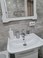 Апартаменти в Центрі вул Є Коновальця 3 - B&B Lutsk