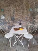 Rooms & Breakfast - La Tana del Luppolo - Chambres d'hôtes Valmadrera