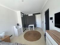 Modern Studio apartment near Train line - B&B Perth