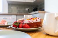 New Sleeps 12 and 4 mins to beach Large garden - Chambres d'hôtes Milford on Sea