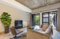 Luxury Sandton 2 Bed Apartment - Managed by Airscape - Bed and Breakfast Johannesburg
