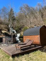 Spa Villa - Sauna, Hot Tub & Private Waterfall - B&B Reino de Voss