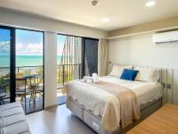 Appartamento con 2 Camere da Letto, Balcone e Vista mare