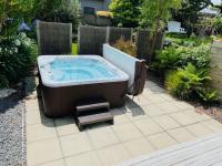 Spacious 4 BRM home with spa and large garden - B&B Taupo