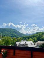 Sanctuary Belvedere Terrace & Mountain Panorama - Bed and Breakfast Lourdes