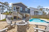 Pool Spa Fire Pit & More at this OKI Escape - Bed and Breakfast Oak Island
