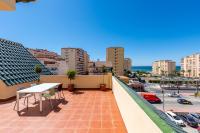 WintowinRentals Penthouse Ideal for Families in Torrox Costa - B&B Torrox Costa