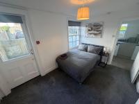 Contemporary 1-Bed Retreat Free Parking & Patio - B&B Brighton