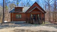 Pond Lily Creek - spacious couples cabin - hot tub - B&B Broken Bow