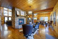 Twisted Mane prime location - family friendly - B&B Broken Bow