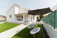 Sesimbra Family Villa - Garden, BBQ and 3 Bedrooms - Chambres d'hôtes Sesimbra