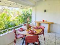 Modern Apartment Huge Pool Near Mambo Beach Free Parking - Chambres d'hôtes Willemstad