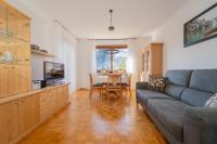 Apartment Eva Verdins - B&B Scena