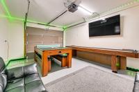 Near Oregon Caves: 2-Studio Retreat w/ Game Room! - B&B Cave Junction